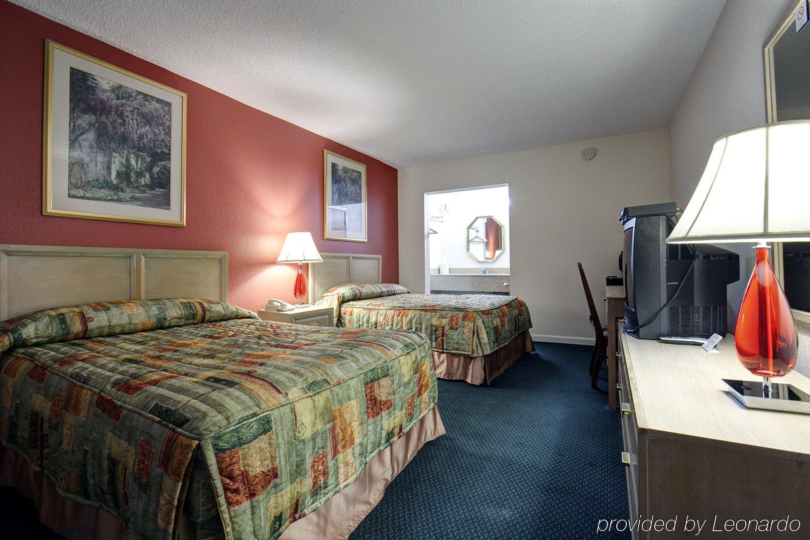 Americas Best Value Inn - Port Jefferson Station - Long Island Номер фото
