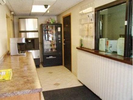 Americas Best Value Inn - Port Jefferson Station - Long Island Экстерьер фото